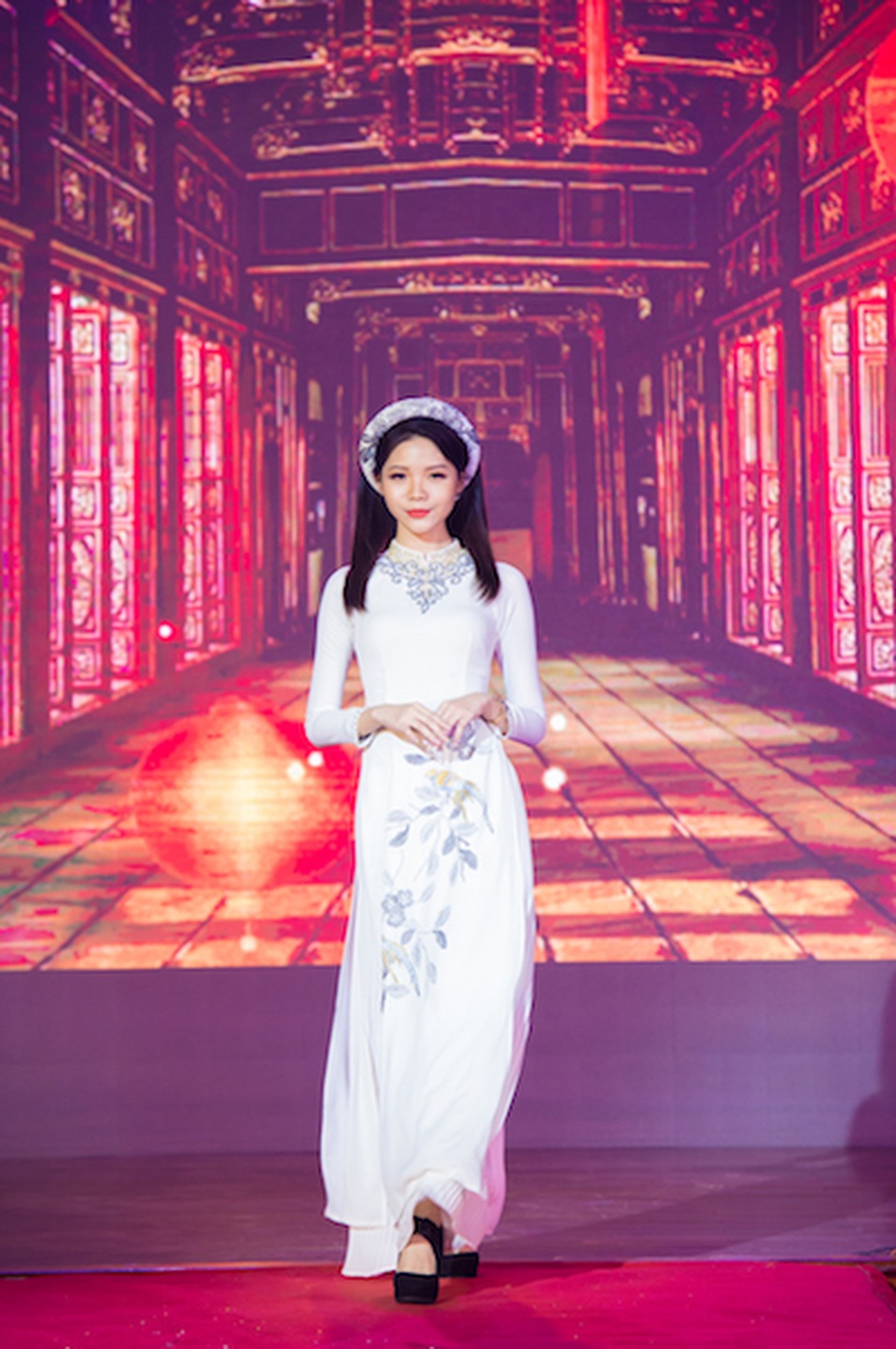 Dàn “trai xinh gái đẹp” đốn tim khán giả tại chung kết “The Face Of Law 2019” - 3 Dàn “trai xinh gái đẹp” đốn tim khán giả tại chung kết “The Face Of Law 2019” - 3