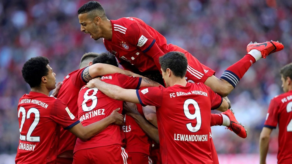 Hủy diệt Dortmund 5-0, Bayern Munich nhảy lên đầu bảng - 2 Hủy diệt Dortmund 5-0, Bayern Munich nhảy lên đầu bảng - 2