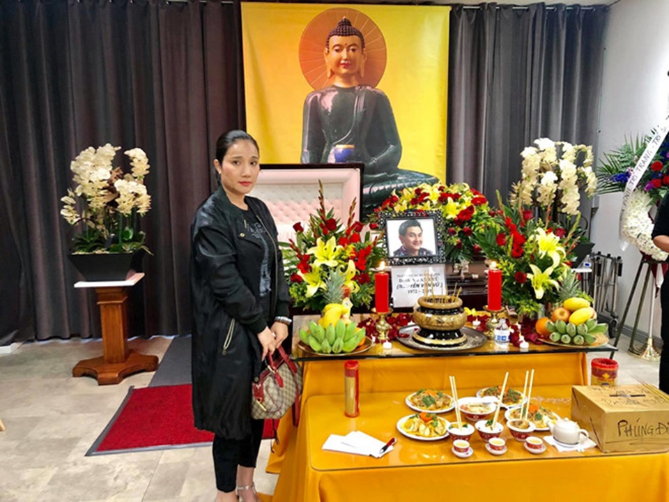 Nghệ sĩ Bảo Quốc, Hương Lan, Thu Phương… đến viếng Anh Vũ ở Mỹ - 16 Nghệ sĩ Bảo Quốc, Hương Lan, Thu Phương… đến viếng Anh Vũ ở Mỹ - 16