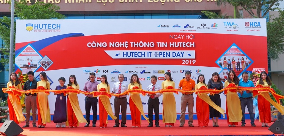 HUTECH IT Open Day lần 3 - năm 2019 chính thức khai mạc với hơn 2.000 đầu việc - 1 HUTECH IT Open Day lần 3 - năm 2019 chính thức khai mạc với hơn 2.000 đầu việc - 1