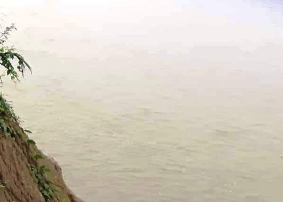 Nam sinh lớp 9 cứu 3 em nhỏ thoát đuối nước - 1 Nam sinh lớp 9 cứu 3 em nhỏ thoát đuối nước - 1