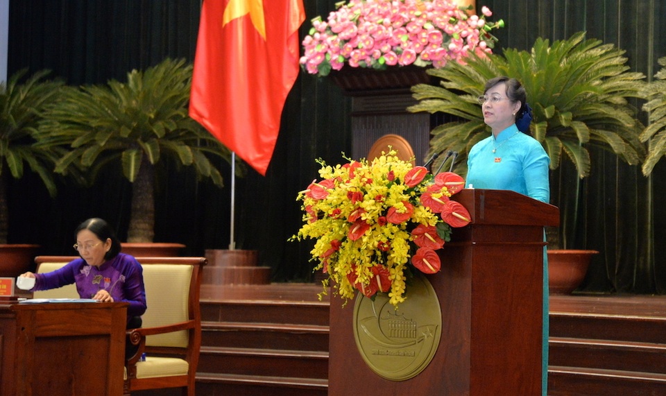 720 tỷ đồng chi tăng thêm cho cán bộ làm nóng nghị trường TPHCM - 3 720 tỷ đồng chi tăng thêm cho cán bộ làm nóng nghị trường TPHCM - 3