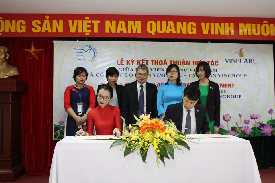 Thạc sỹ Quản trị Kinh doanh Học viện Phụ nữ Việt Nam - Học với chuyên gia hàng đầu, hòa mình vào thực tiễn - 3 Thạc sỹ Quản trị Kinh doanh Học viện Phụ nữ Việt Nam - Học với chuyên gia hàng đầu, hòa mình vào thực tiễn - 3