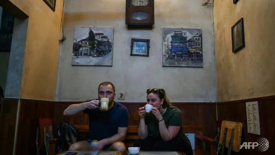 Tiệm café trứng nổi tiếng Việt Nam lên báo nước ngoài - 1 Tiệm café trứng nổi tiếng Việt Nam lên báo nước ngoài - 1