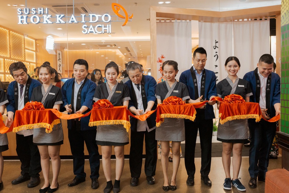 Sushi Hokkaido Sachi trình làng 2 món “đánh gục” những người sành ăn - 1 Sushi Hokkaido Sachi trình làng 2 món “đánh gục” những người sành ăn - 1