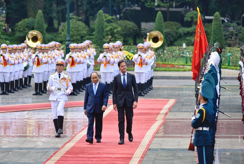 Thủ tướng Nguyễn Xuân Phúc chủ trì lễ đón chính thức Thủ tướng Hà Lan - 5 Thủ tướng Nguyễn Xuân Phúc chủ trì lễ đón chính thức Thủ tướng Hà Lan - 5