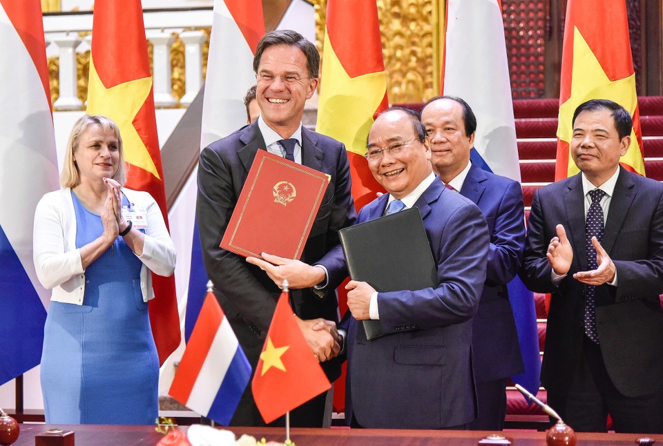 Thủ tướng: Việt Nam luôn coi trọng và tăng cường quan hệ với Hà Lan - 5 Thủ tướng: Việt Nam luôn coi trọng và tăng cường quan hệ với Hà Lan - 5