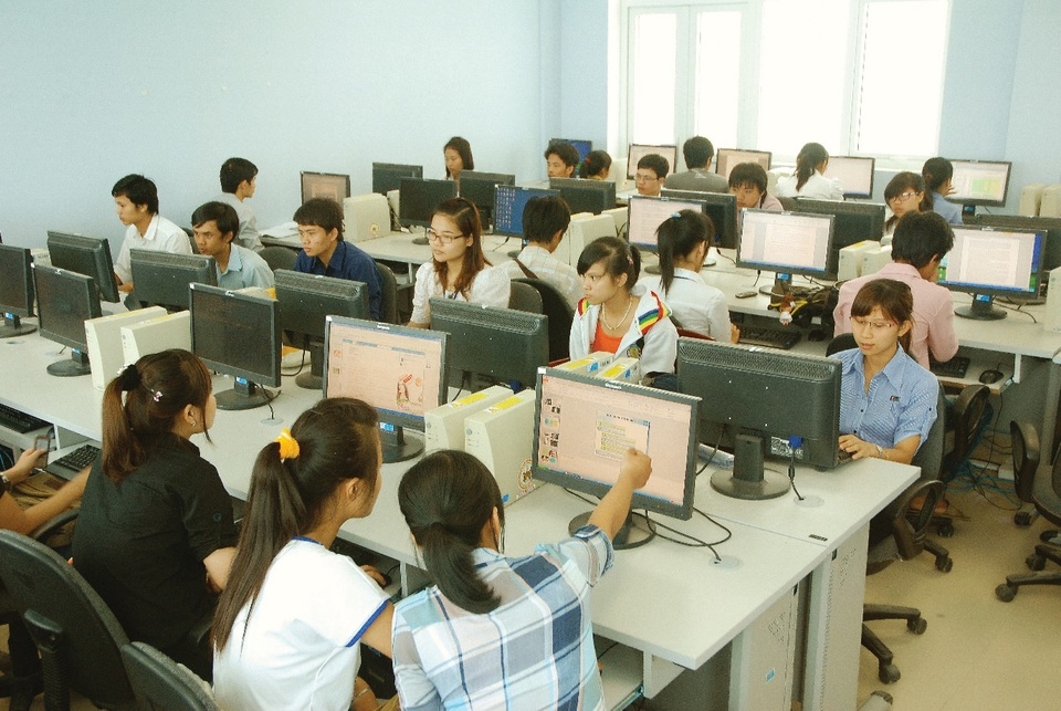 Thành tựu của Trường Đại học Kinh tế, Đại học Huế - 50 năm nhìn lại - 2 Thành tựu của Trường Đại học Kinh tế, Đại học Huế - 50 năm nhìn lại - 2