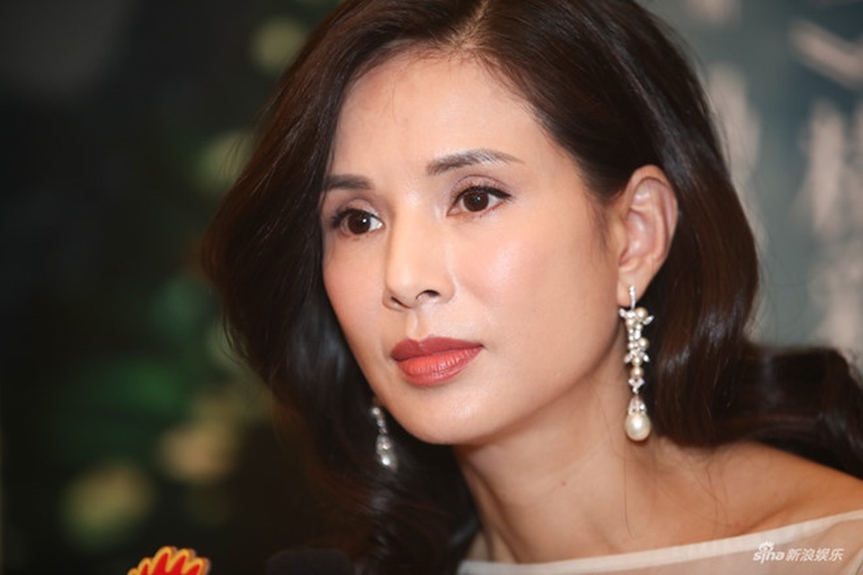 Mỹ nhân không tuổi Lý Nhược Đồng thảnh thơi tận hưởng cuộc sống độc thân - 15 Mỹ nhân không tuổi Lý Nhược Đồng thảnh thơi tận hưởng cuộc sống độc thân - 15
