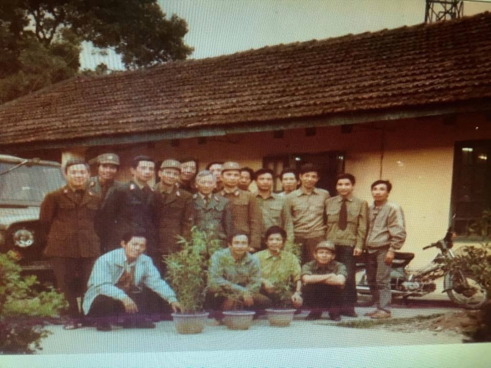 Dãy nhà lụp xụp, đường trục cáp quang lịch sử và ý chí của những người Viettel đời đầu - 5 Dãy nhà lụp xụp, đường trục cáp quang lịch sử và ý chí của những người Viettel đời đầu - 5