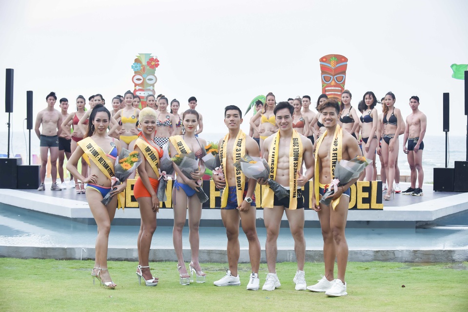 Phan Thị Mơ, Trương Diệu Ngọc bỏng mắt vì hình thể thí sinh - 5 Phan Thị Mơ, Trương Diệu Ngọc bỏng mắt vì hình thể thí sinh - 5