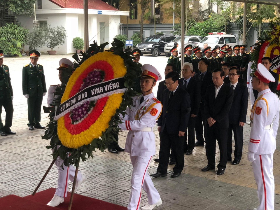 Lãnh đạo Đảng, Nhà nước tiễn biệt Trung tướng Đồng Sỹ Nguyên - 13 Lãnh đạo Đảng, Nhà nước tiễn biệt Trung tướng Đồng Sỹ Nguyên - 13