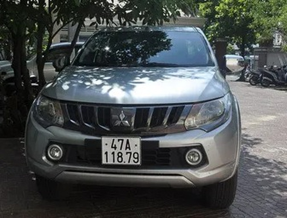 Hai đối tượng trộm ô tô biển xanh của Trung tâm Y tế Quảng Trị bị bắt - 1