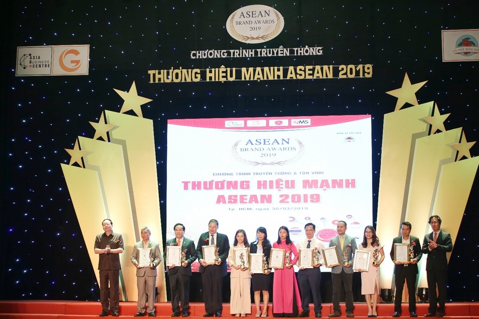 VitaDairy lọt top 10 “Thương hiệu mạnh Asean 2019” - 1 VitaDairy lọt top 10 “Thương hiệu mạnh Asean 2019” - 1