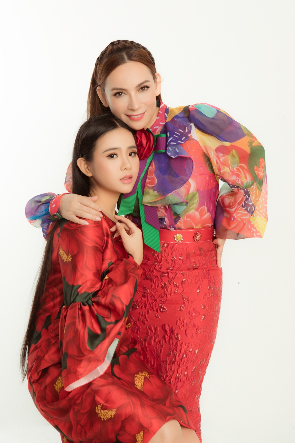 Phi Nhung - tuổi 46 nói “không” với đại gia, đông con nhất Việt Nam - 5 Phi Nhung - tuổi 46 nói “không” với đại gia, đông con nhất Việt Nam - 5