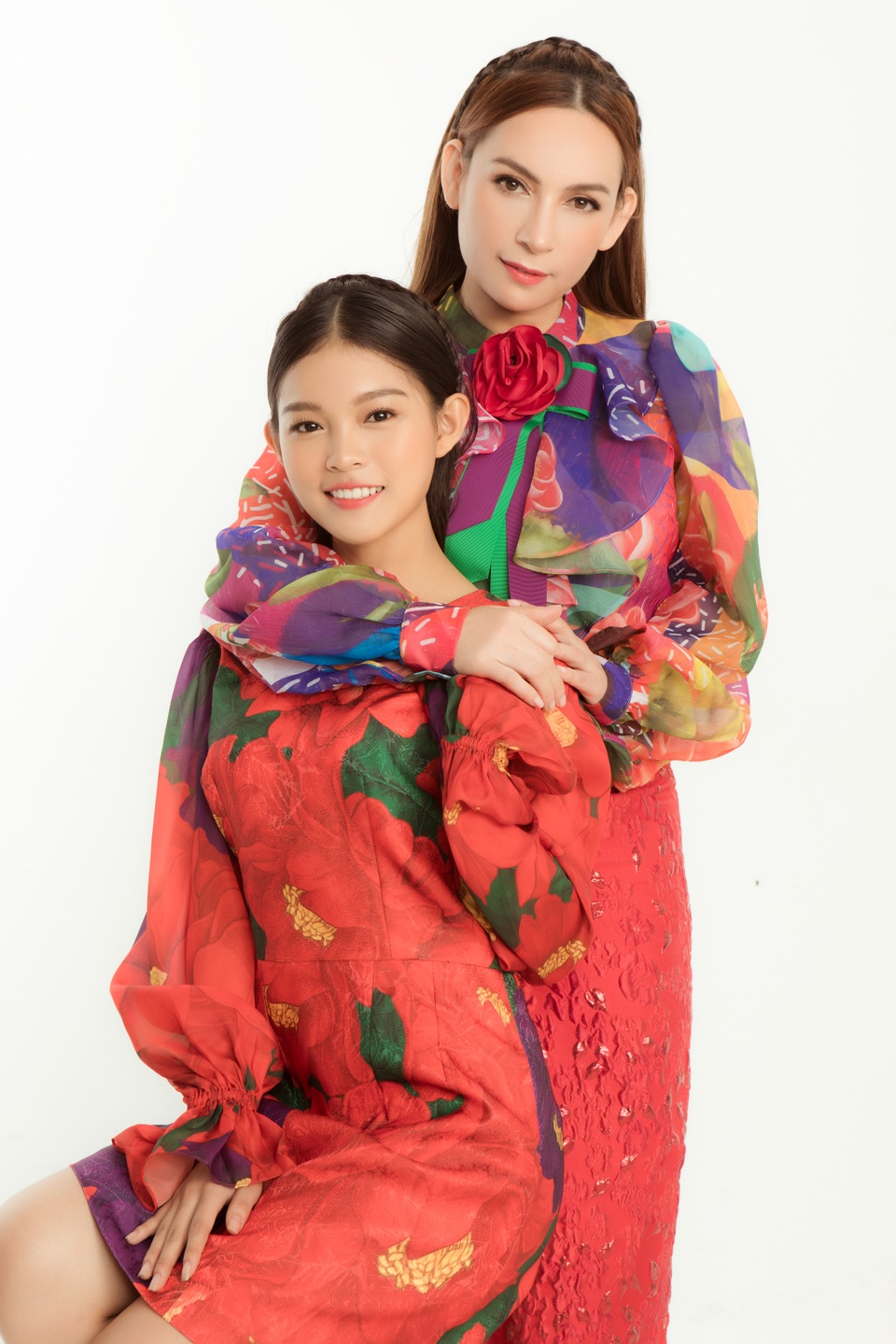 Phi Nhung - tuổi 46 nói “không” với đại gia, đông con nhất Việt Nam - 4 Phi Nhung - tuổi 46 nói “không” với đại gia, đông con nhất Việt Nam - 4
