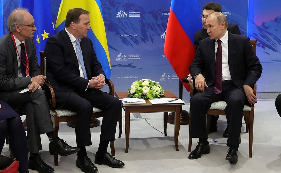 Phản ứng của ông Putin khi phiên dịch viên tự ý sửa lời - 1 Phản ứng của ông Putin khi phiên dịch viên tự ý sửa lời - 1