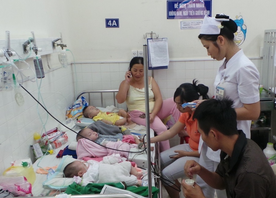 Trẻ phải trả phí khi sử dụng ngân hàng sữa mẹ - 2 Trẻ phải trả phí khi sử dụng ngân hàng sữa mẹ - 2