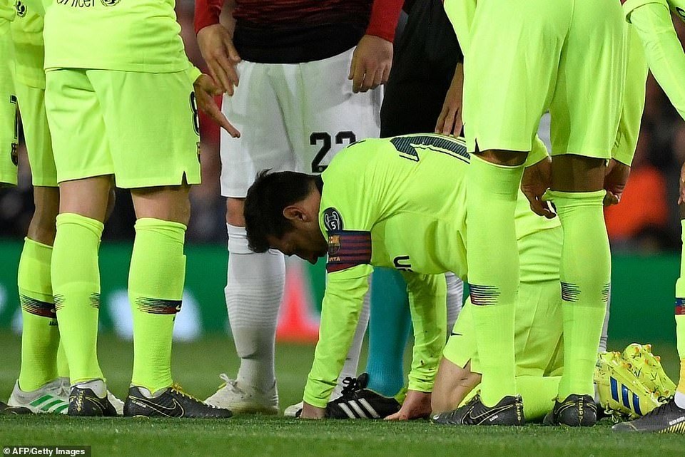 HLV Valverde âu lo với chấn thương của Lionel Messi - 1 HLV Valverde âu lo với chấn thương của Lionel Messi - 1