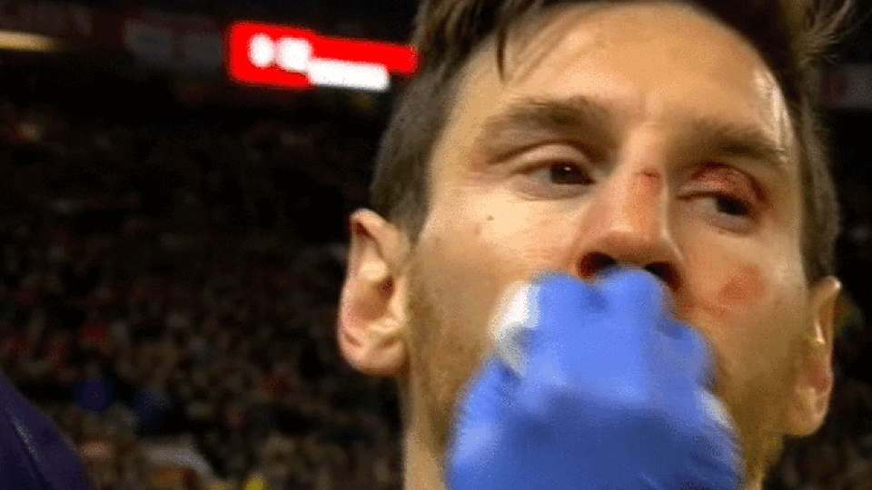 Man Utd 0-1 Barcelona: Luke Shaw phản lưới nhà - 13 Man Utd 0-1 Barcelona: Luke Shaw phản lưới nhà - 13