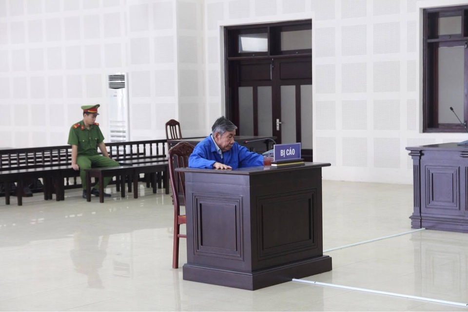 Người phạm tội trốn nã để nuôi con đến khi tóc bạc, mắt mờ - 1