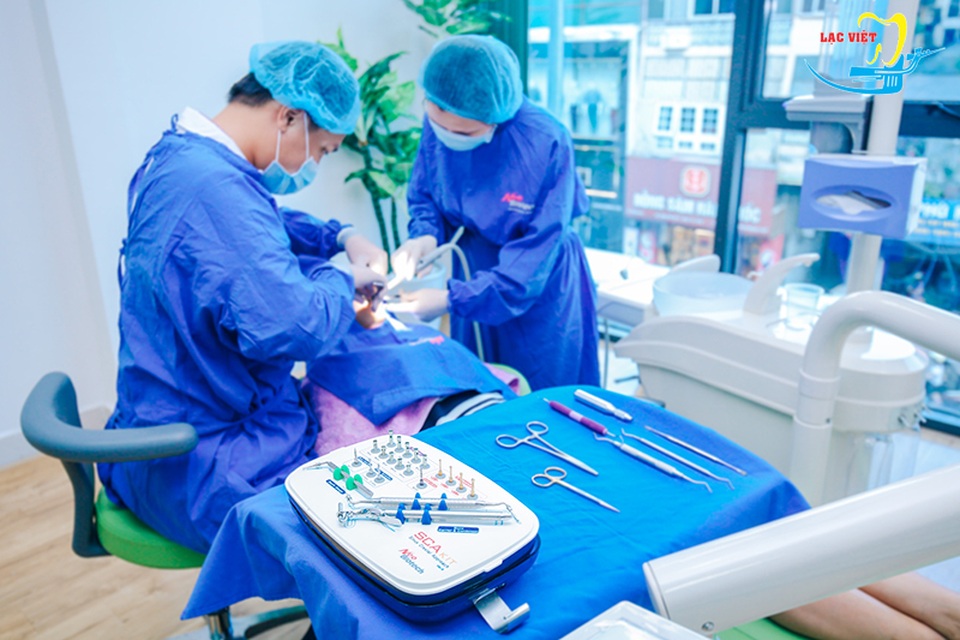 Cấy ghép implant All on 4: Giải pháp cho người mất răng toàn hàm - 3 Cấy ghép implant All on 4: Giải pháp cho người mất răng toàn hàm - 3