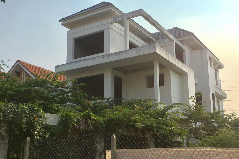 Chuyện khó tin bên trong biệt thự triệu đô bỏ hoang ở Sài Gòn - 4 Chuyện khó tin bên trong biệt thự triệu đô bỏ hoang ở Sài Gòn - 4