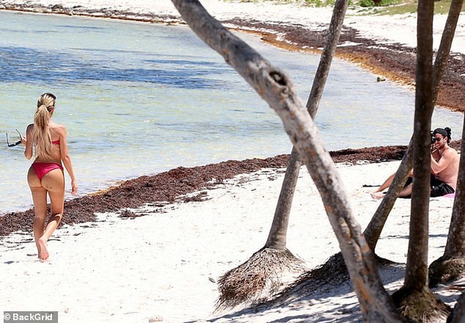 Farrah Abraham lấp ló ngực đầy - 8 Farrah Abraham lấp ló ngực đầy - 8