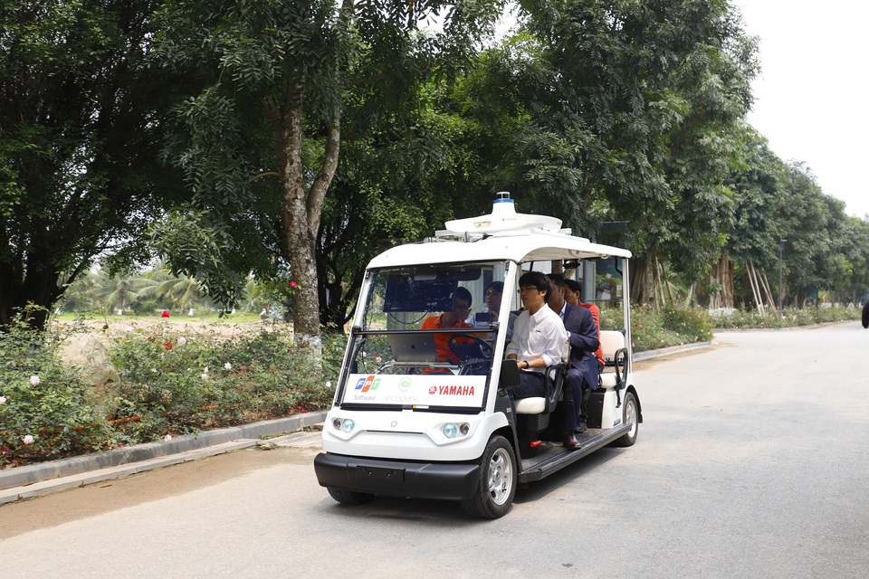 Việt Nam bắt đầu thử nghiệm xe điện tự lái tại khu đô thị - 2