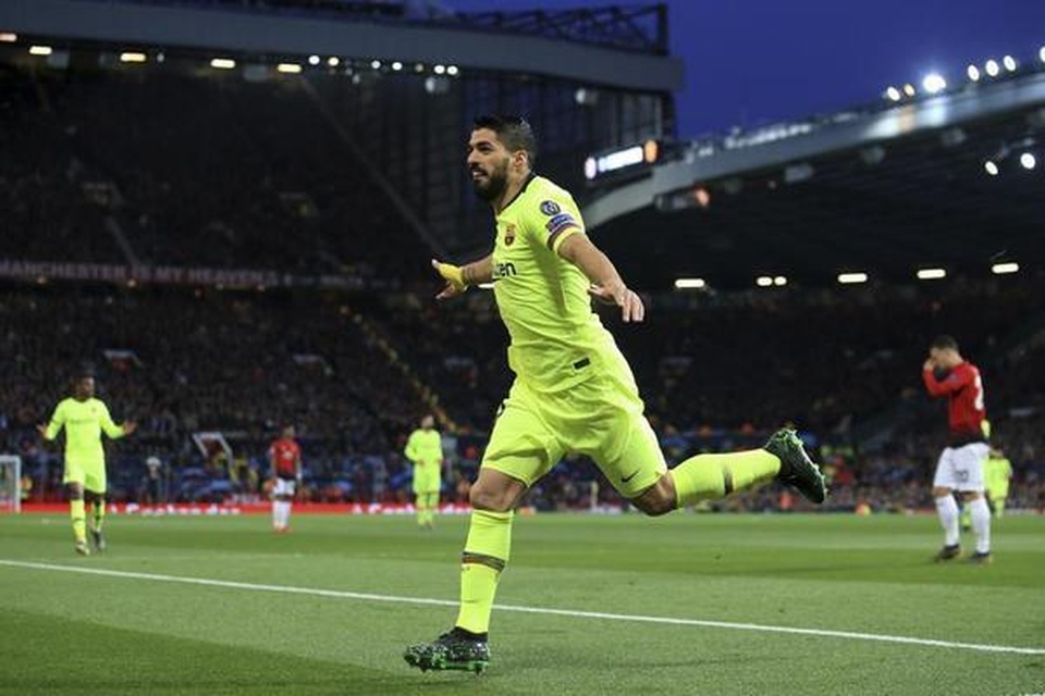 Man Utd 0-1 Barcelona: Luke Shaw phản lưới nhà - 2 Man Utd 0-1 Barcelona: Luke Shaw phản lưới nhà - 2