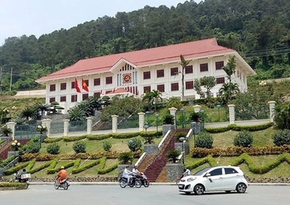 Nhiều hồ sơ cán bộ đi công tác nước ngoài bị thất lạc (?!) - 1 Nhiều hồ sơ cán bộ đi công tác nước ngoài bị thất lạc (?!) - 1