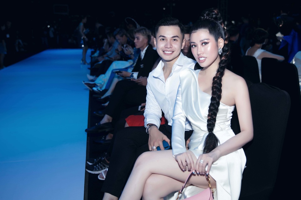 Emily Hồng Nhung sành điệu dự sự kiện - 2 Emily Hồng Nhung sành điệu dự sự kiện - 2