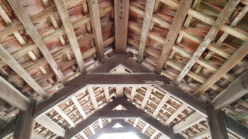 Cầu ngói trăm năm tuổi được xem như “báu vật” ở Ninh Bình - 6