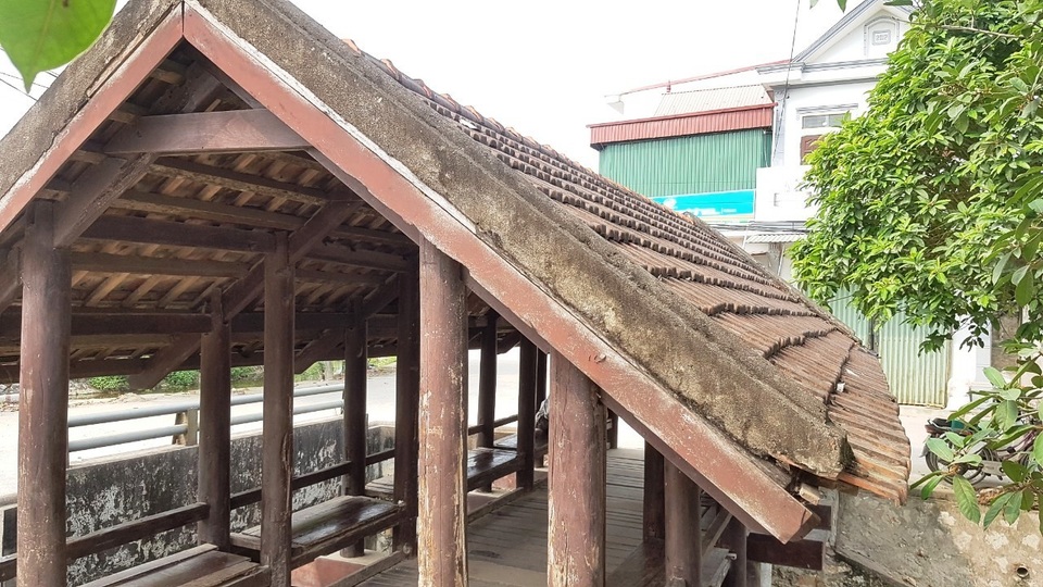 Cầu ngói trăm năm tuổi được xem như “báu vật” ở Ninh Bình - 13