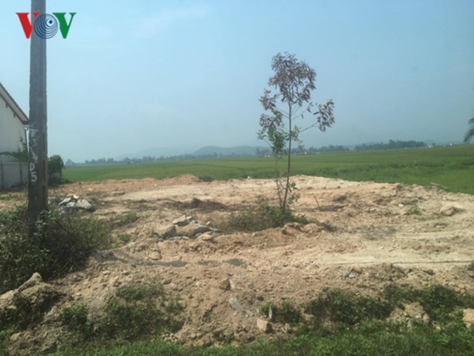 Dân ồ ạt xây dựng công trình để chờ đền bù dự án cao tốc Bắc - Nam - 3 Dân ồ ạt xây dựng công trình để chờ đền bù dự án cao tốc Bắc - Nam - 3