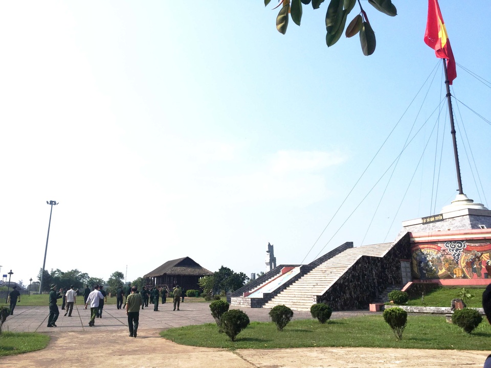 Nhiều hoạt động văn hóa chào mừng ngày hội “Thống nhất non sông” - 1 Nhiều hoạt động văn hóa chào mừng ngày hội “Thống nhất non sông” - 1