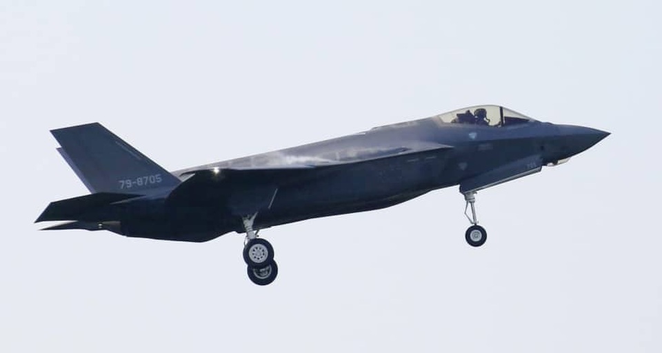 F-35A của Nhật Bản từng 2 lần gặp sự cố trước vụ rơi xuống biển - 1 F-35A của Nhật Bản từng 2 lần gặp sự cố trước vụ rơi xuống biển - 1