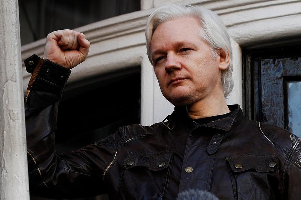 7 năm ròng “tá túc” trong Đại sứ quán Ecuador tại Anh của ông chủ WikiLeaks - 6 7 năm ròng “tá túc” trong Đại sứ quán Ecuador tại Anh của ông chủ WikiLeaks - 6