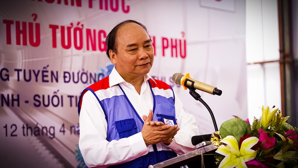 Thủ tướng Nguyễn Xuân Phúc thị sát tuyến metro số 1 của TPHCM - 5 Thủ tướng Nguyễn Xuân Phúc thị sát tuyến metro số 1 của TPHCM - 5