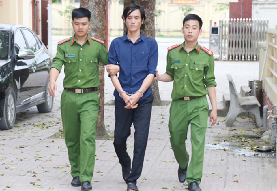 Vờ đang giữ cháu bé mất tích để chiếm đoạt tài sản - 1 Vờ đang giữ cháu bé mất tích để chiếm đoạt tài sản - 1