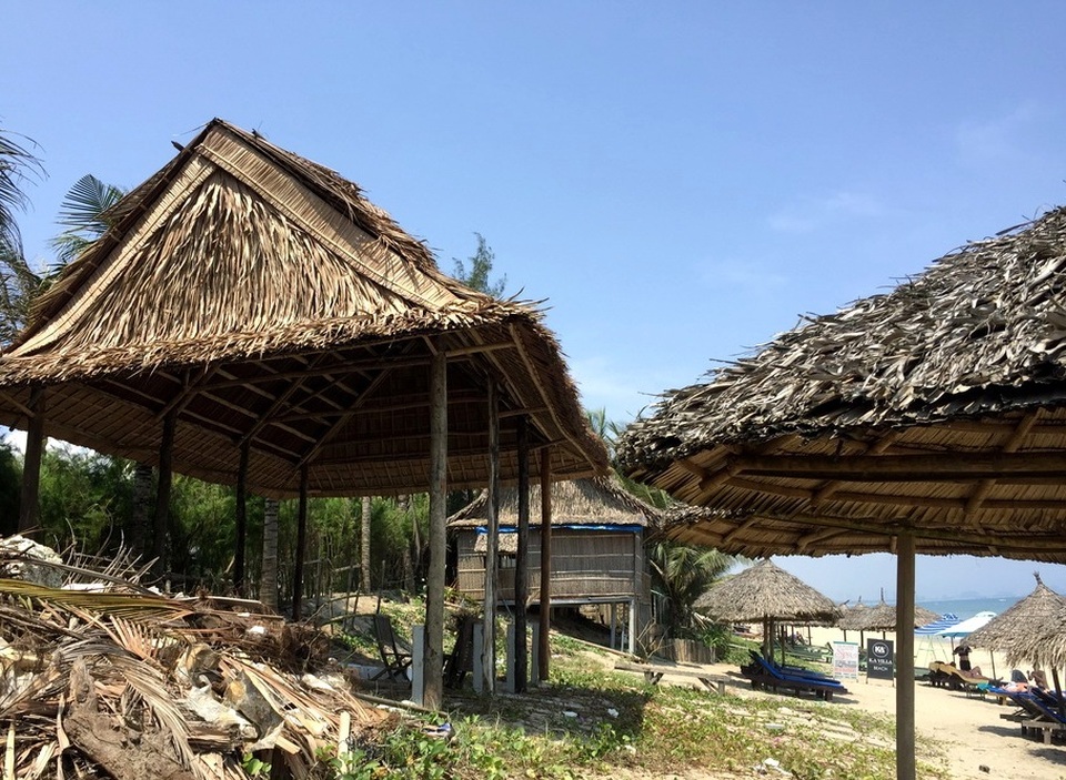 Băm nát bãi biển An Bàng, Hội An Băm nát bãi biển An Bàng, Hội An