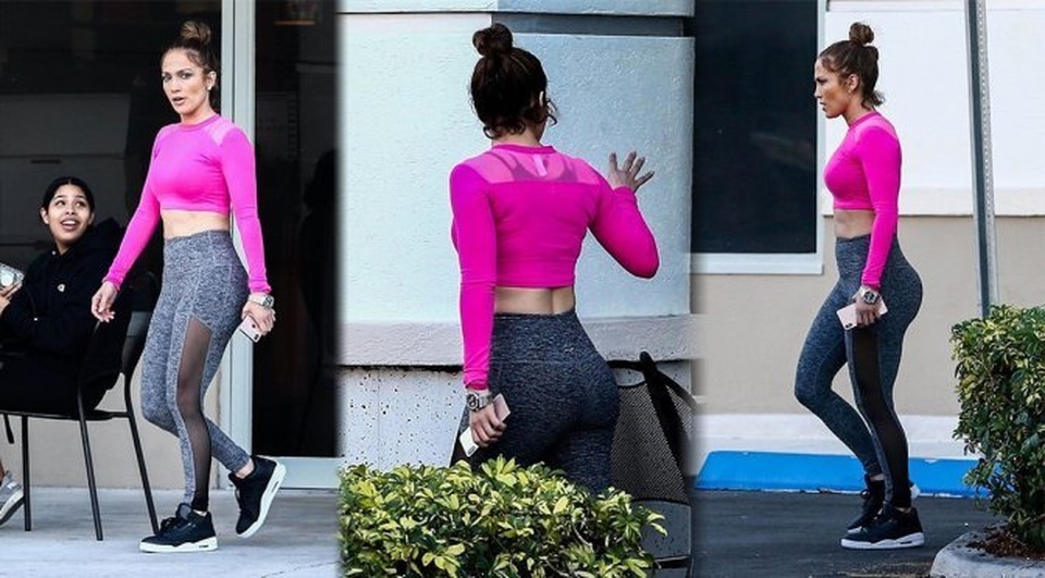 Jennifer Lopez trẻ đẹp nhờ tập gym chăm chỉ - 4 Jennifer Lopez trẻ đẹp nhờ tập gym chăm chỉ - 4