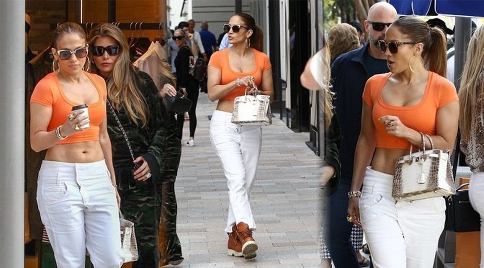 Jennifer Lopez trẻ đẹp nhờ tập gym chăm chỉ - 5 Jennifer Lopez trẻ đẹp nhờ tập gym chăm chỉ - 5