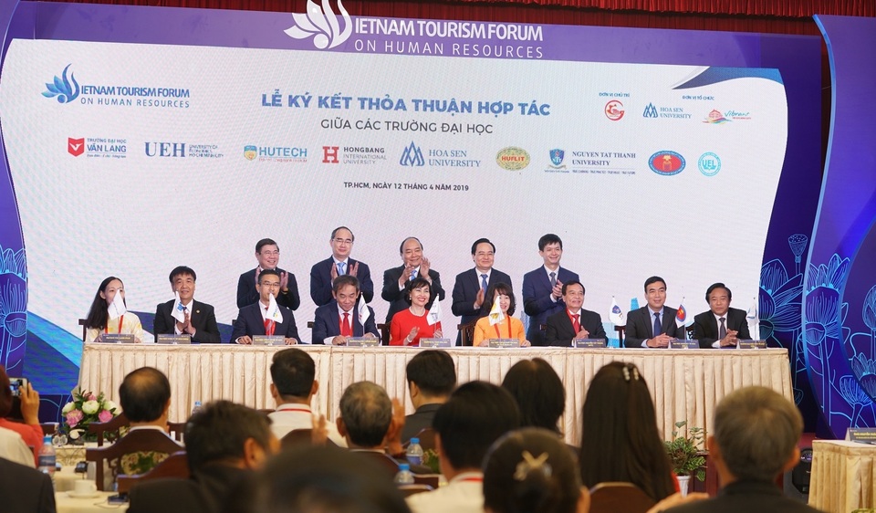 9 trường đại học ký kết hợp tác đào tạo ngành Du lịch - 1 9 trường đại học ký kết hợp tác đào tạo ngành Du lịch - 1