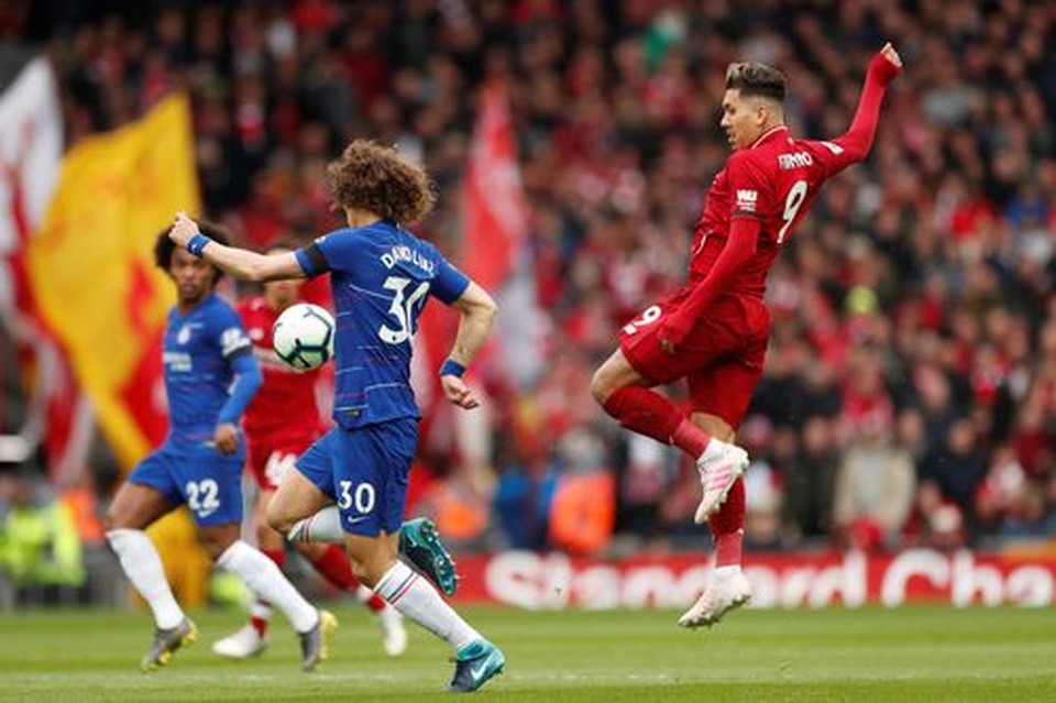 Liverpool 2-0 Chelsea: Hai phút, hai bàn thắng và ngôi đầu bảng - 15 Liverpool 2-0 Chelsea: Hai phút, hai bàn thắng và ngôi đầu bảng - 15