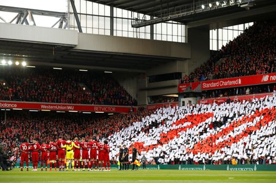 Liverpool 2-0 Chelsea: Hai phút, hai bàn thắng và ngôi đầu bảng - 16 Liverpool 2-0 Chelsea: Hai phút, hai bàn thắng và ngôi đầu bảng - 16