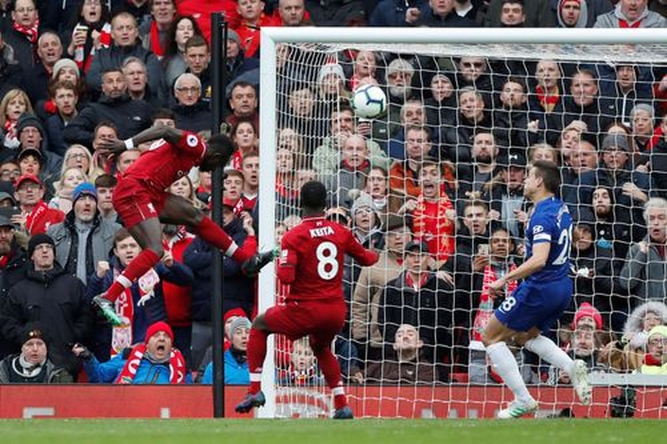 Liverpool 2-0 Chelsea: Hai phút, hai bàn thắng và ngôi đầu bảng - 9 Liverpool 2-0 Chelsea: Hai phút, hai bàn thắng và ngôi đầu bảng - 9