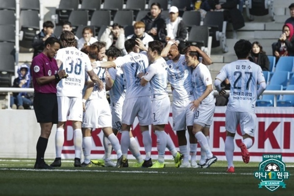 Incheon 0-3 Ulsan: Công Phượng không thể gồng gánh Incheon - 5 Incheon 0-3 Ulsan: Công Phượng không thể gồng gánh Incheon - 5