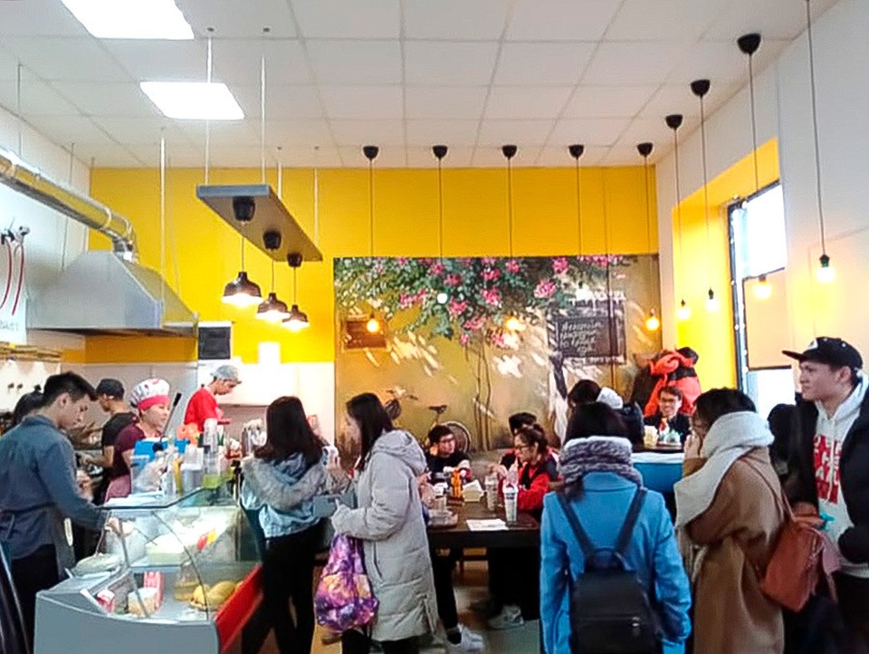 Câu chuyện khởi nghiệp “phở bò” tại Nga của con gái đại sứ Việt Nam - 4 Câu chuyện khởi nghiệp “phở bò” tại Nga của con gái đại sứ Việt Nam - 4