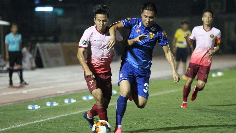 Sài Gòn FC chia điểm với Quảng Nam trên sân nhà - 4 Sài Gòn FC chia điểm với Quảng Nam trên sân nhà - 4